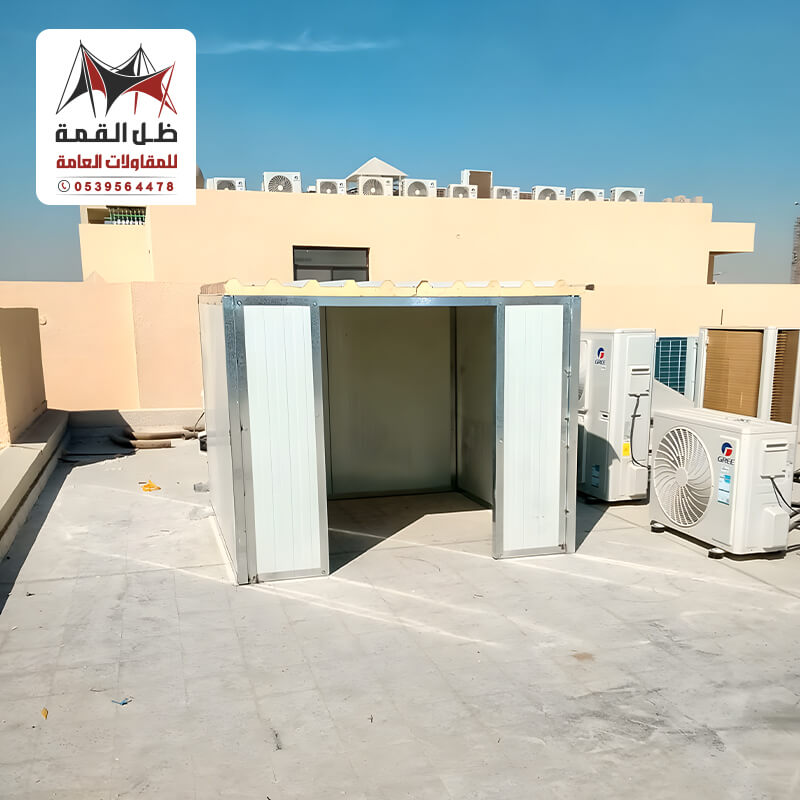 غرفة بعزل حراري للسطح مصنوعه بالواح ساندوتش بانل